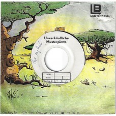 NOOSHA FOX - More than molecules   ***Aut - Press Promo***